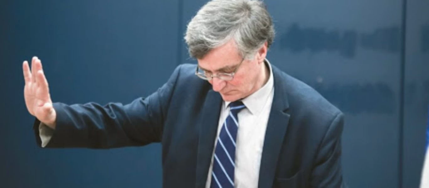 Τα «βέλη» του ΣΥΡΙΖΑ βρίσκουν «στόχο» στον Σωτήρη Τσιόδρα